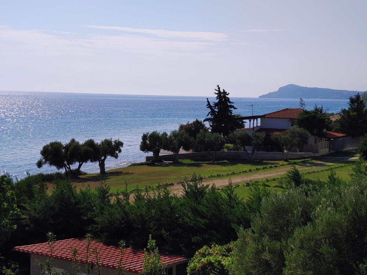 Villa μαρ-βιλ By The Sea *
